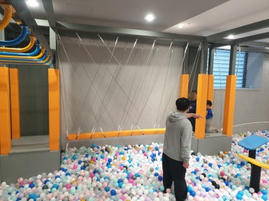 더큐리키즈카페 이미지