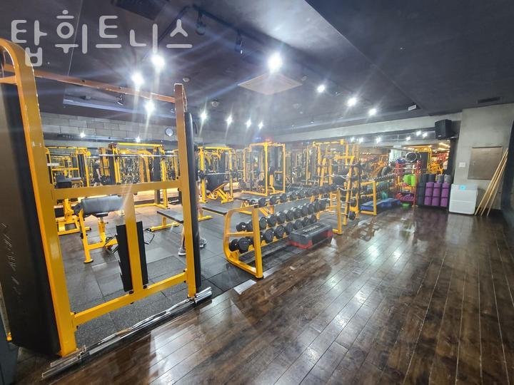 탑휘트니스 이미지