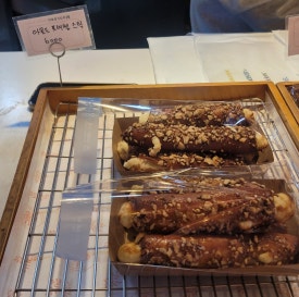 베이커리 카페 몽소 이미지