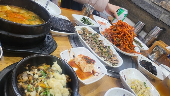 옹아리벌교꼬막과찜마을 이미지