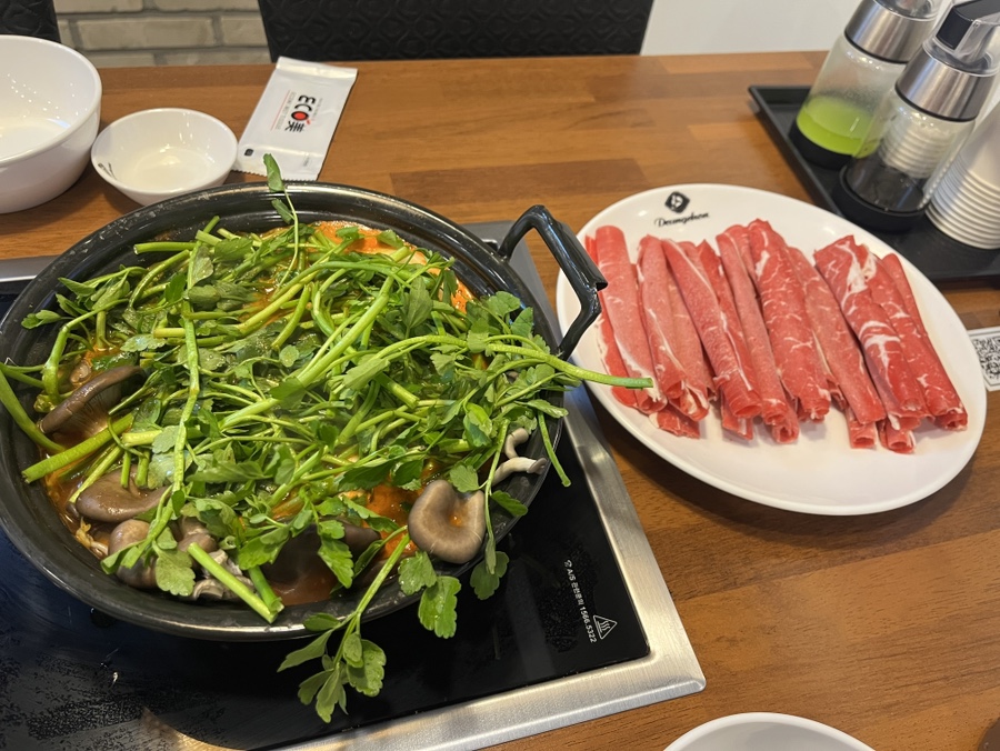 등촌샤브칼국수둔촌역포레온점 이미지