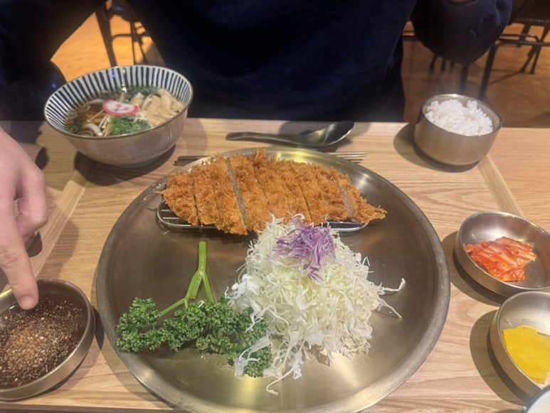 또랭이돈까스 이미지