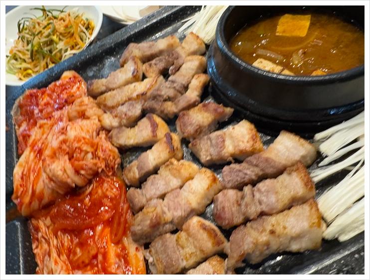 친구네식당 이미지