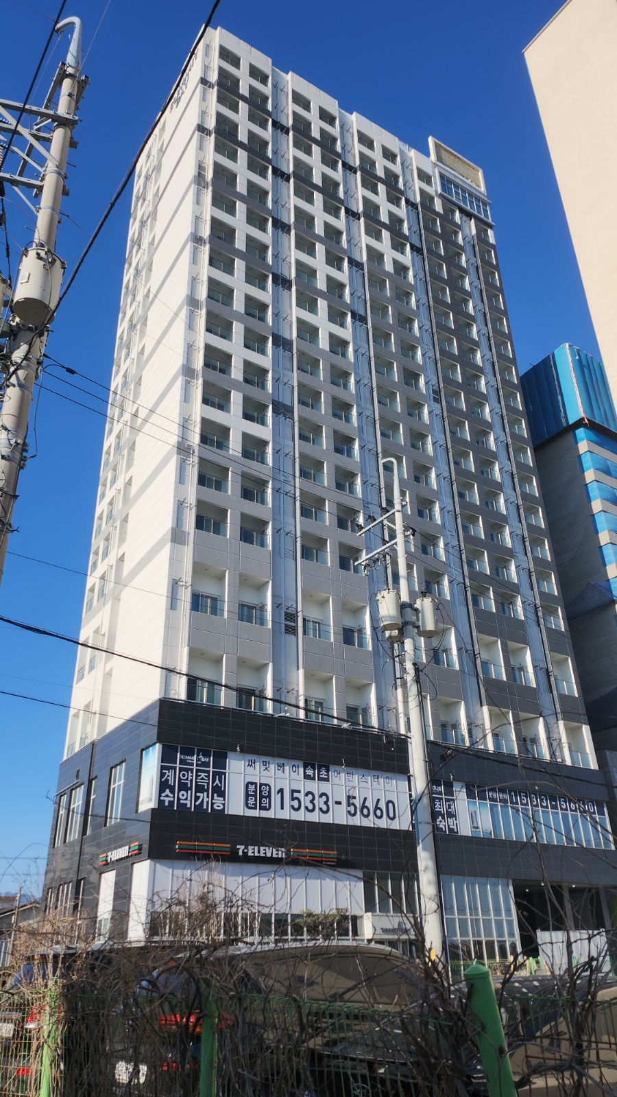 어반스테이속초등대해변 이미지