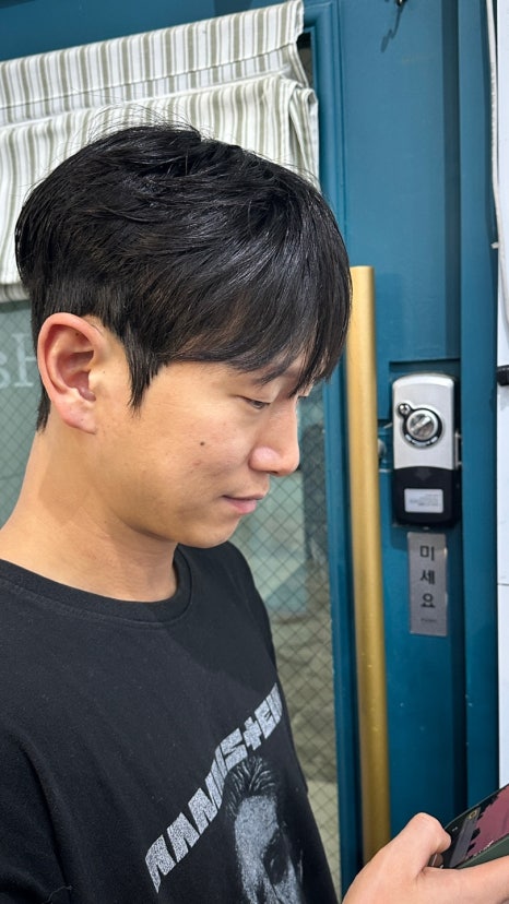 온맨즈헤어 이미지