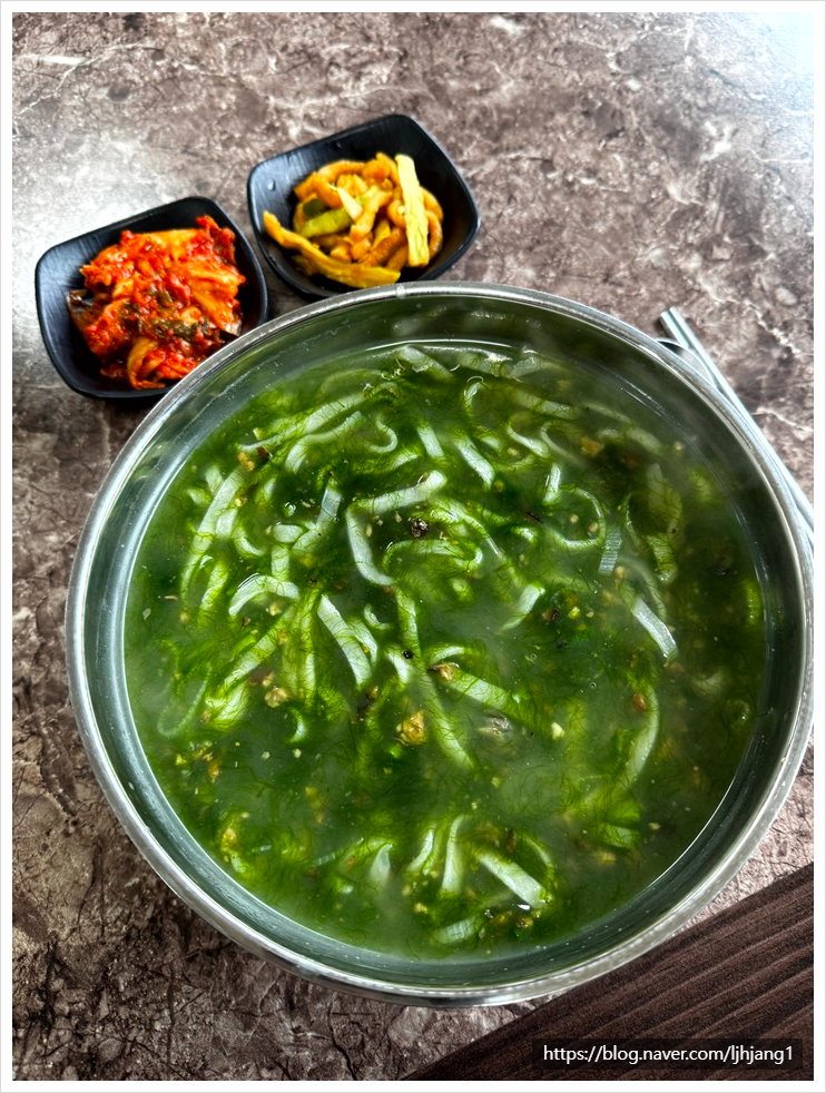 제주보말칼국수 이미지