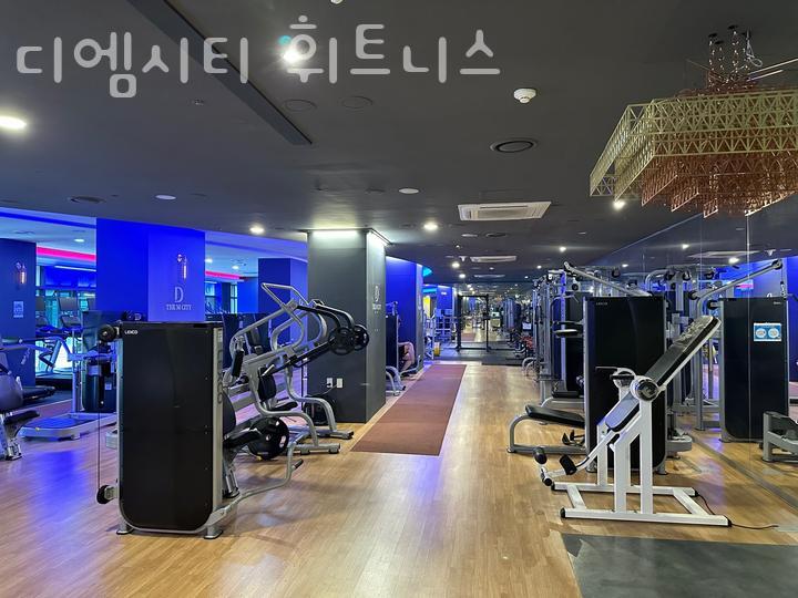 디엠휘트니스 이미지