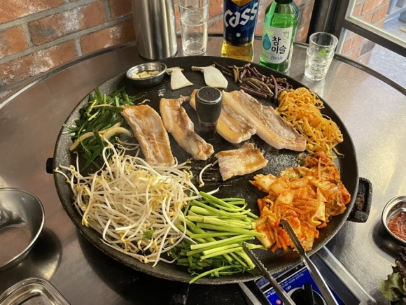 교대솥삼구 이미지