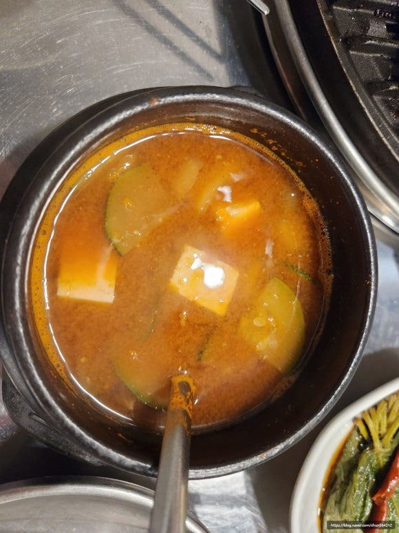 처음본명품민물장어 이미지