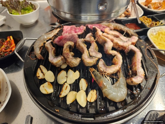 처음본명품민물장어 이미지