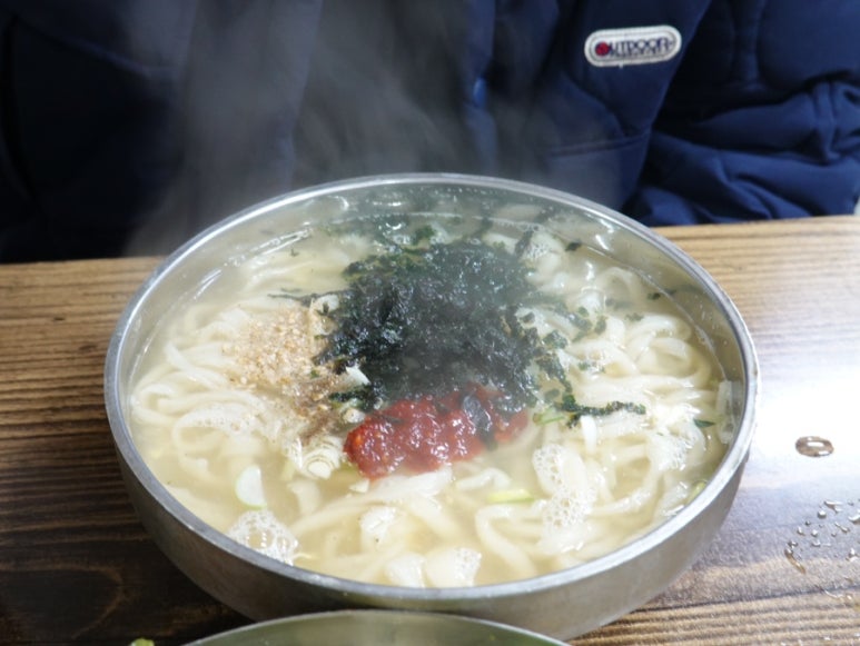 마당손칼국수 이미지