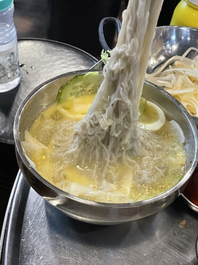 놀란돼지이수점 이미지