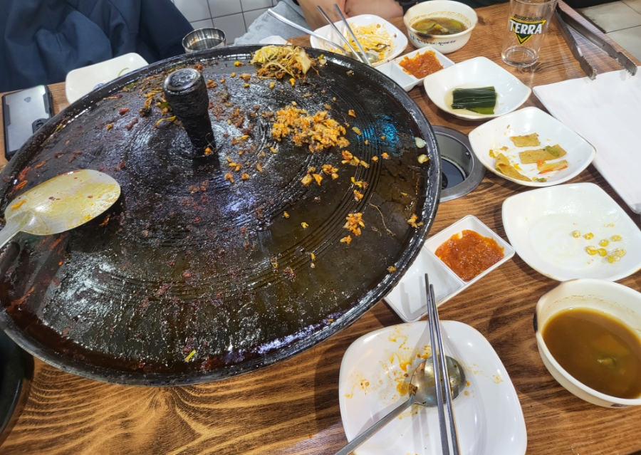 왕솥뚜껑삽겹살 이미지
