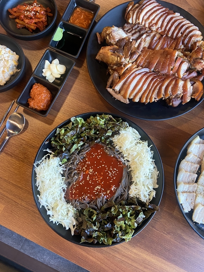 당일왕족발 이미지