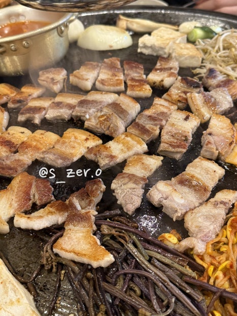 60판왕뚜껑삼겹살(곡선점) 이미지