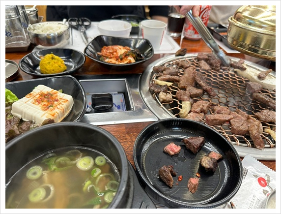윤가네식당 이미지