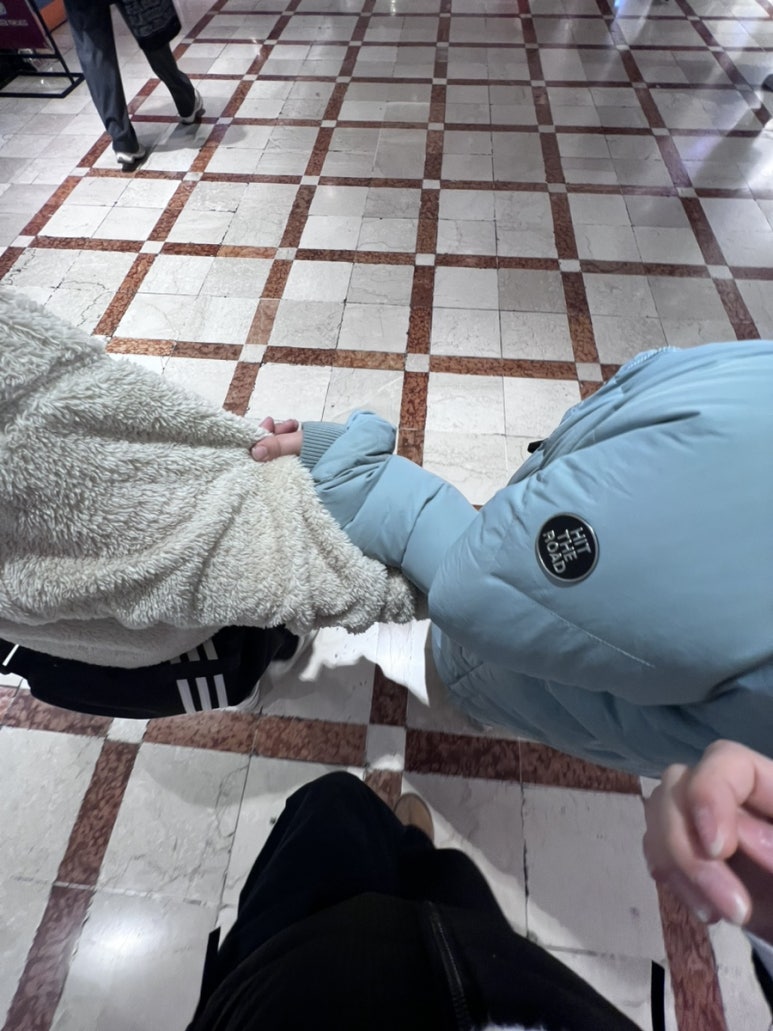용준월드 이미지