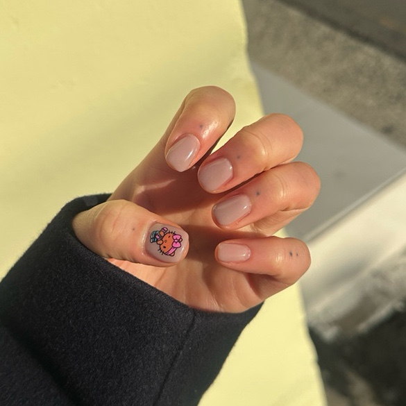 욤네일 이미지