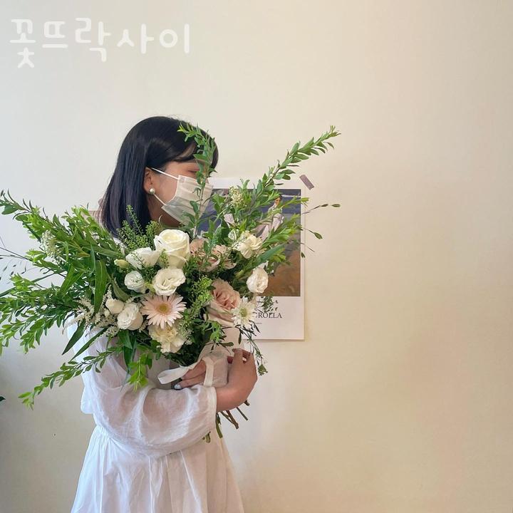 꽃뜨락사이 이미지