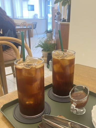 카페디엠215 이미지