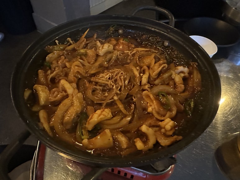 부엉이대패삼겹살 이미지