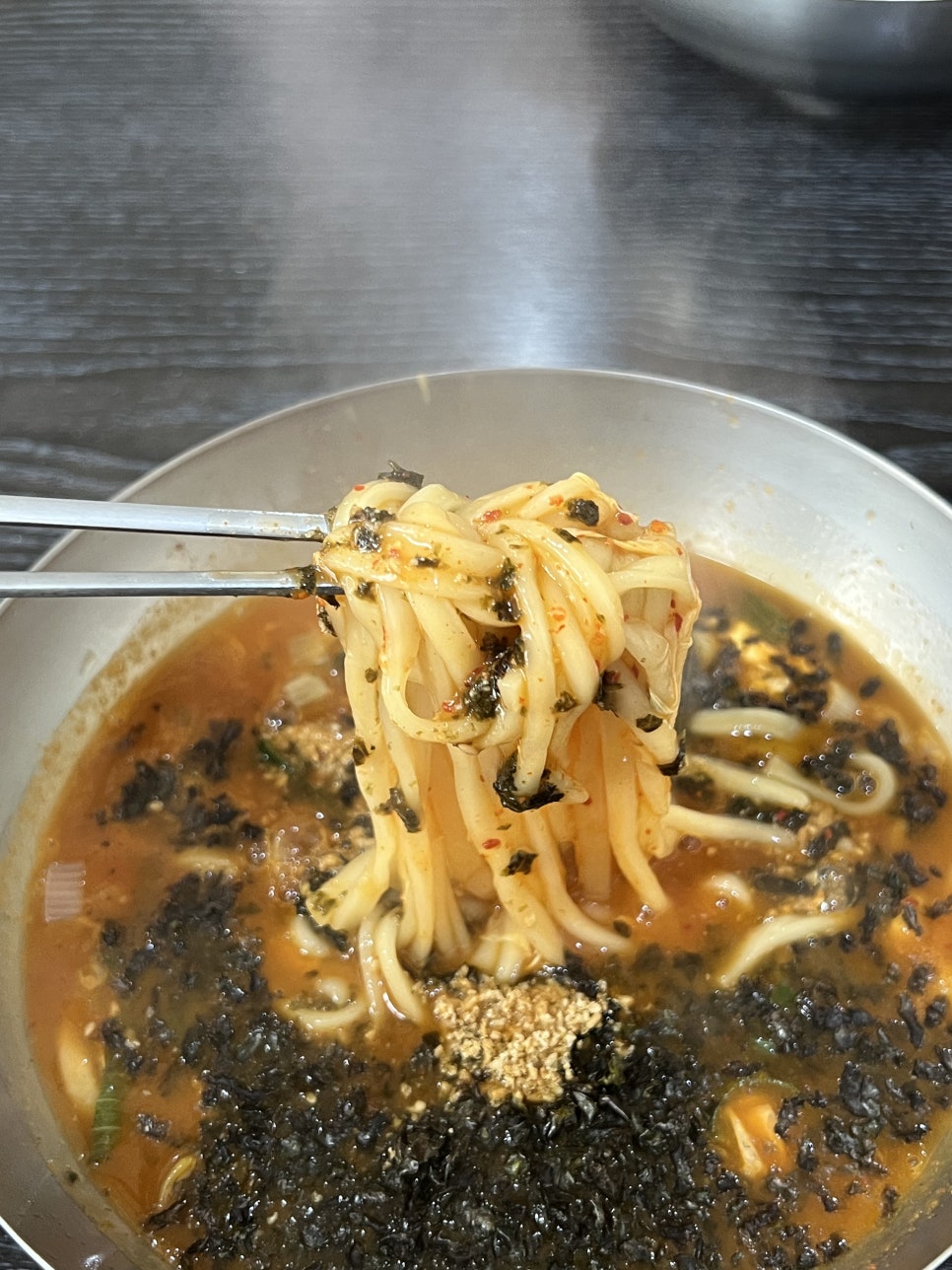 동큐칼국수3000원 이미지