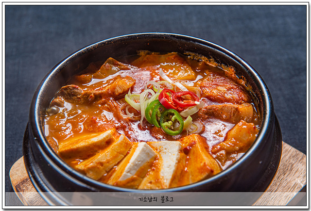 건강백숙 이미지