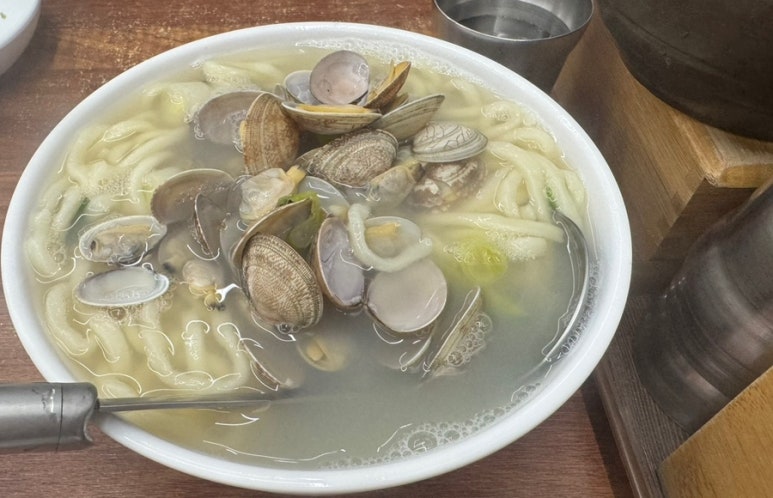이가바지락칼국수 이미지