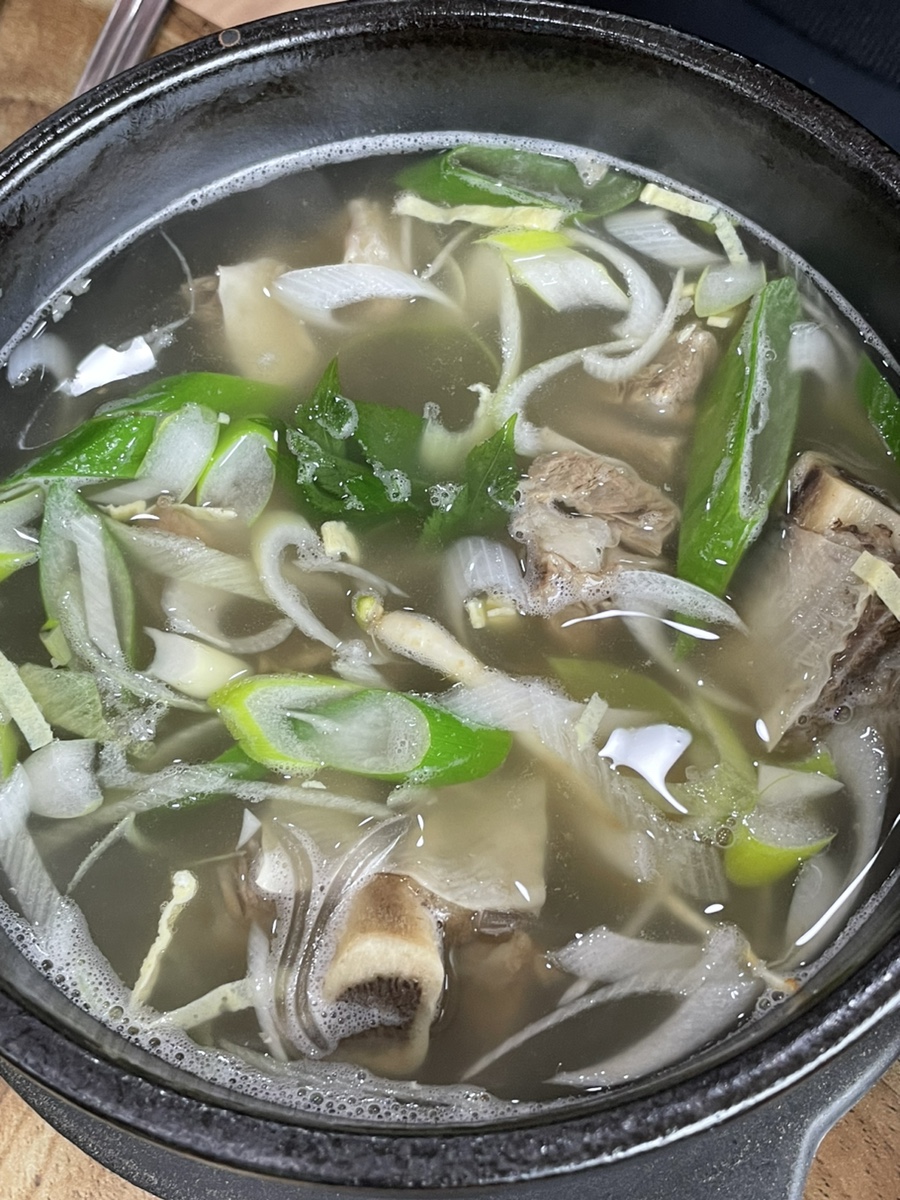 산골갈비탕 이미지