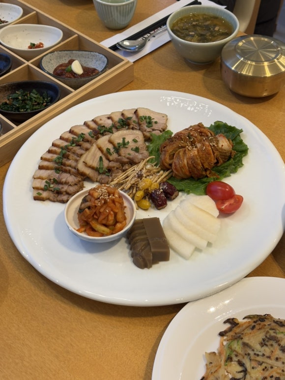 배멧보쌈 이미지