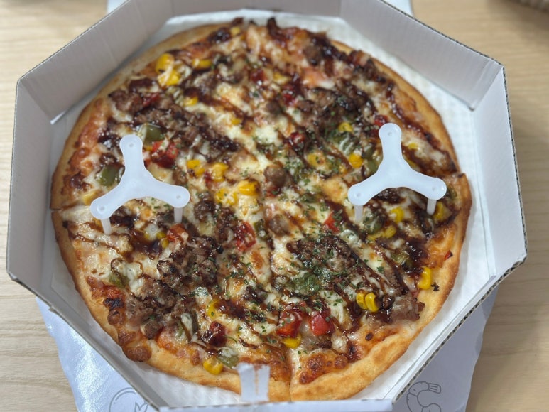 빵위에치즈 이미지