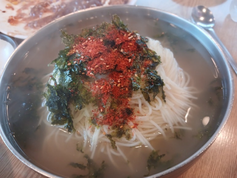 유명장터국수 이미지