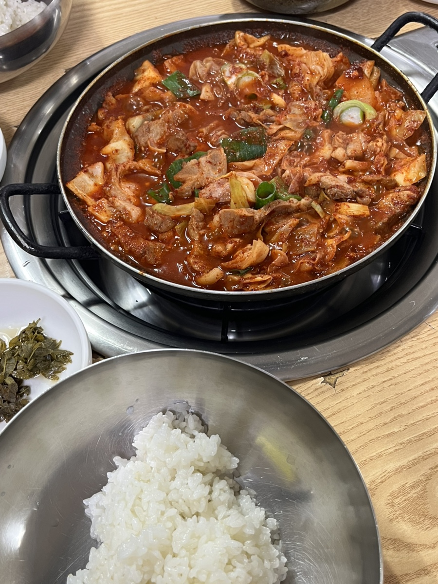 다운목살구이식당 이미지