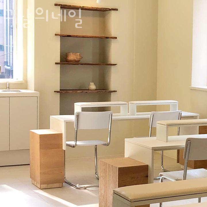 그날;네일 이미지
