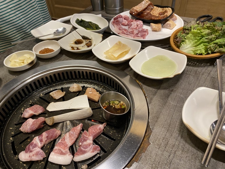 기막힌뒷고기대잠점 이미지
