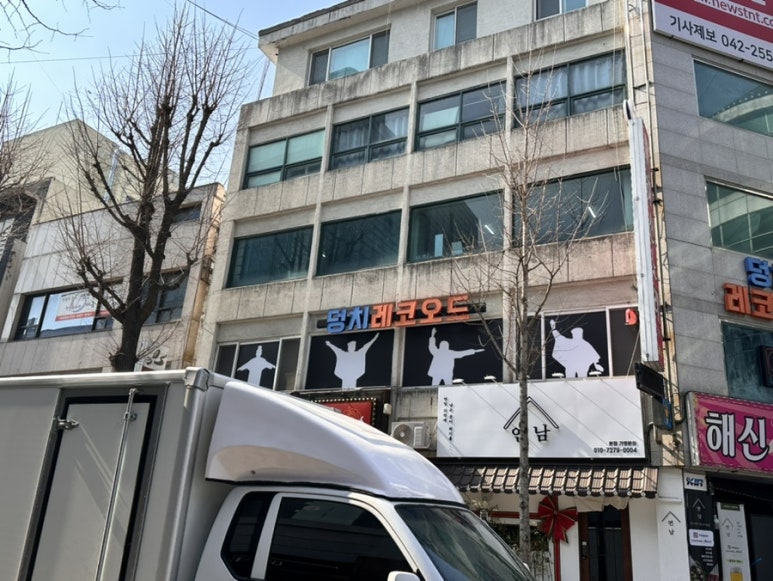 갤러리노란 이미지