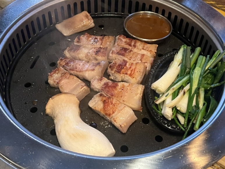 촌돼지 이미지