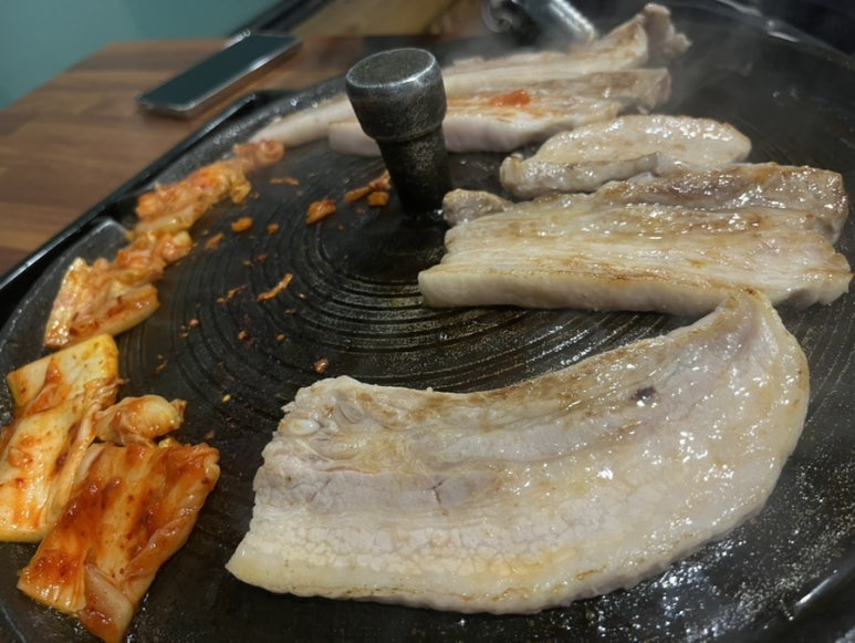 연탄초벌 솥뚜삼 이미지