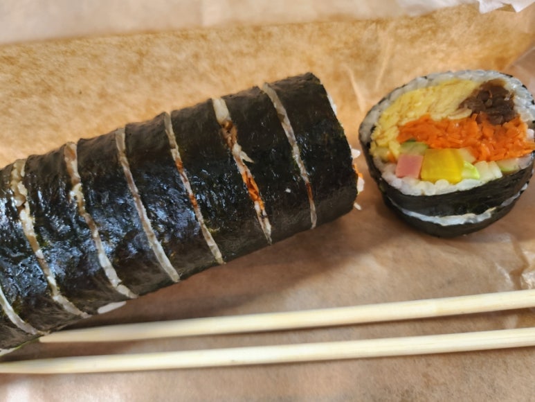 새로이김밥 이미지