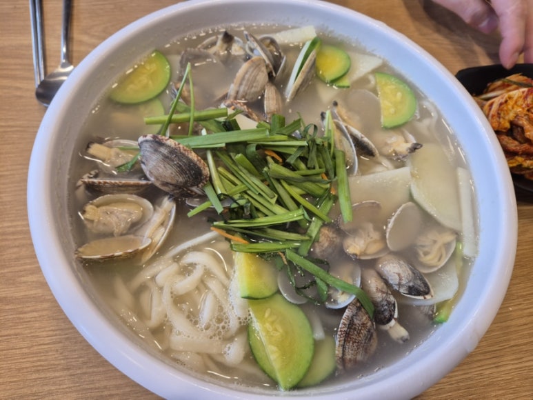 울타리손칼국수 이미지