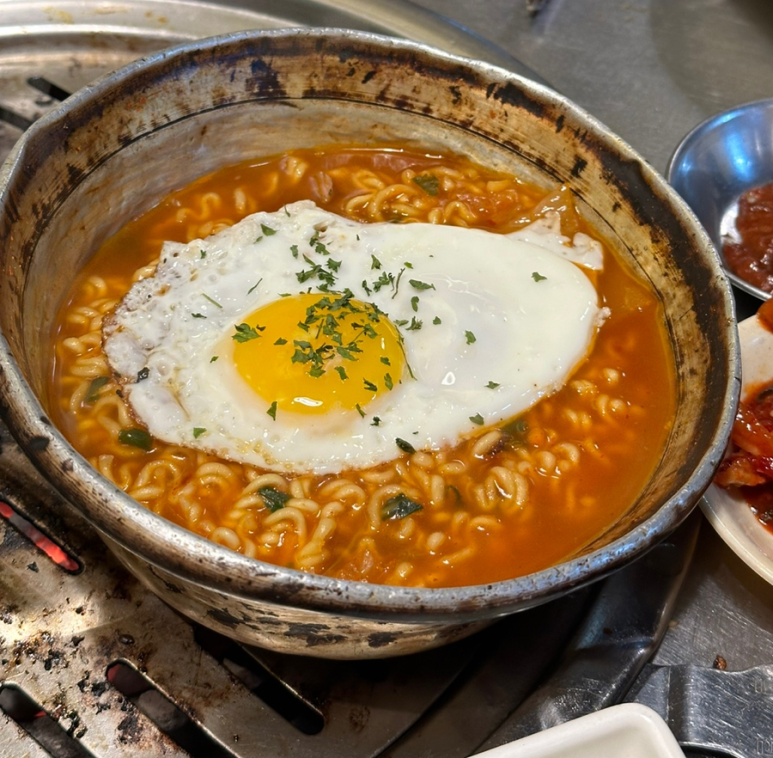 등갈비의신화 이미지