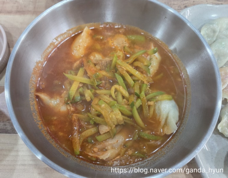 만둣집세뚜리 이미지