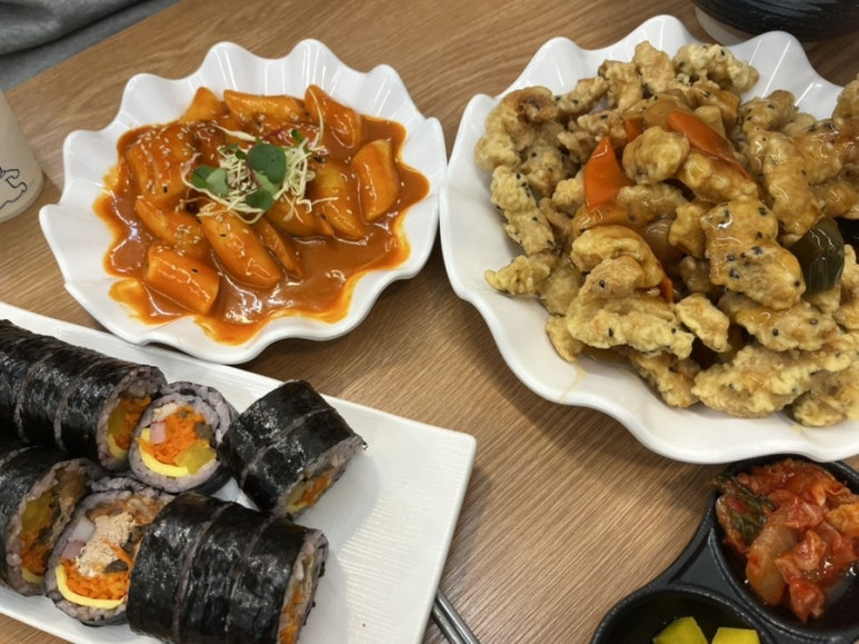 할멈탕수육김밥임동점 이미지