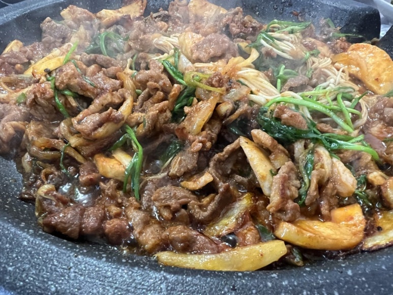 신토불이옻닭 이미지