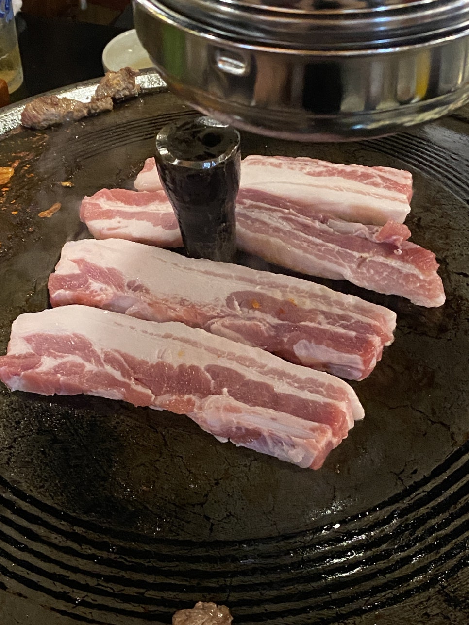 48블럭솥뚜껑삼겹살 이미지