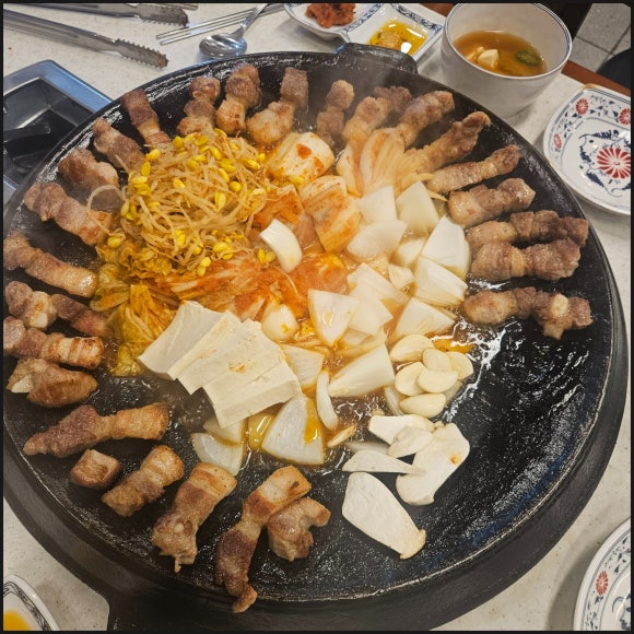 진심삼겹 이미지