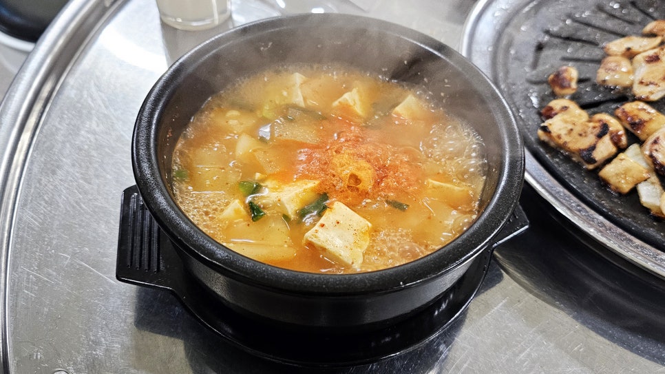고향숯불막창식당 이미지
