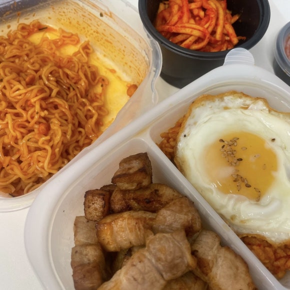 고기구워주는려자 이미지