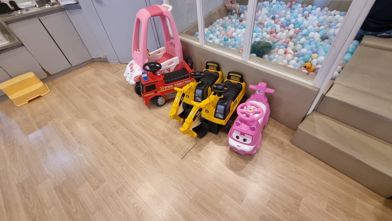 프릴리 키즈카페 이미지