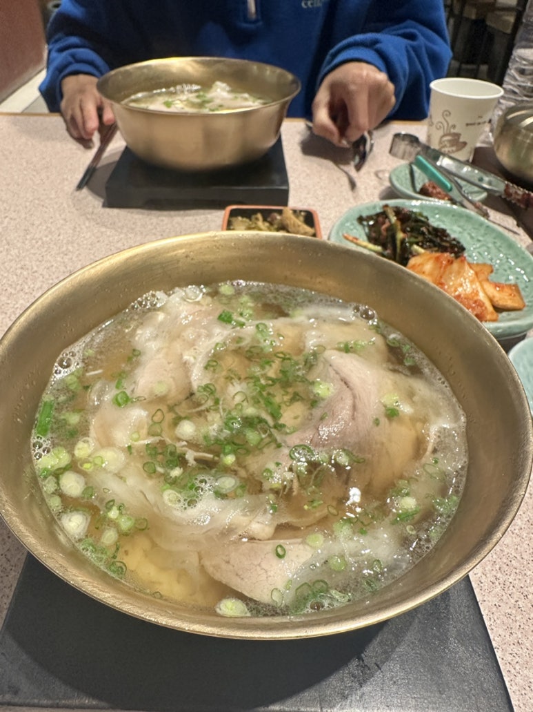 정담은 국밥 이미지